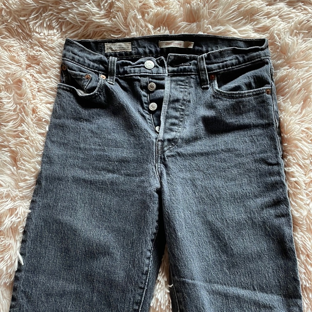 Levi’s wedgie straight black jeans size 26